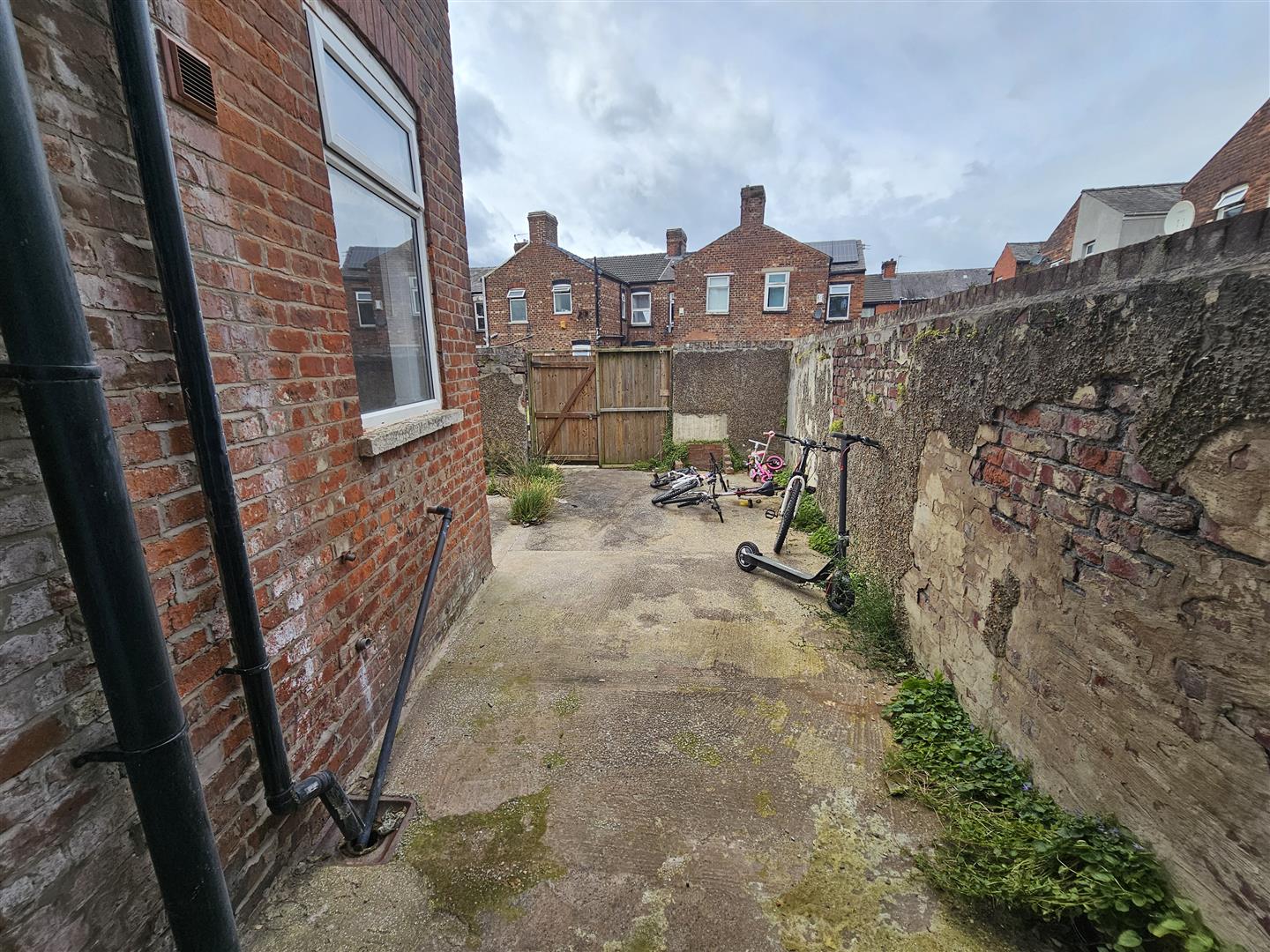 Ashley Lane, Moston, photo 22
